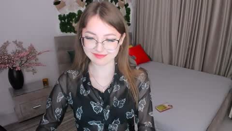 Ophelia online show from 4, 2, 2025