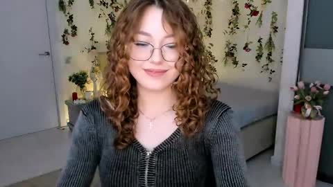 Snapshot of sereneflame chatting on 29, 4, 2026 Ophelia online show from 29, 4, 2026