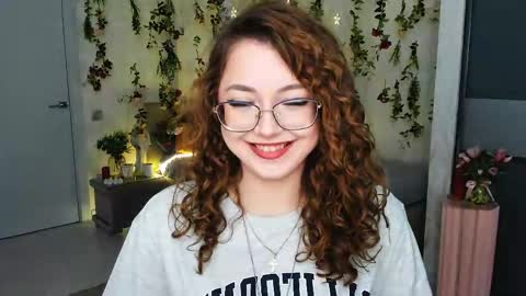 Snapshot of sereneflame chatting on 3, 5, 2026 Ophelia online show from 3, 5, 2026