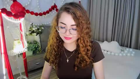 Snapshot of sereneflame chatting on 26, 5, 2026 Ophelia online show from 26, 5, 2026