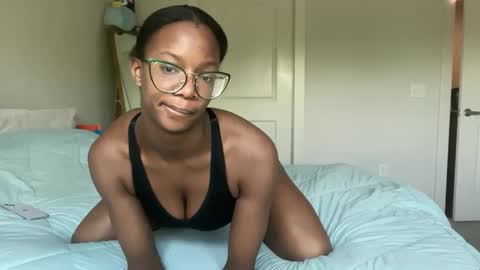 Serenity Bee   online show from 4, 4, 2026