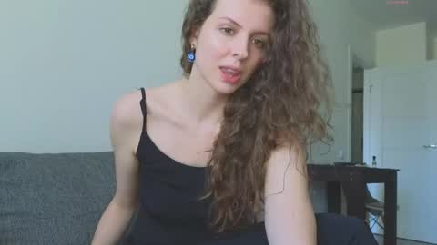 Hey Guys and Girls non-binary personalities  Im Sereta online show from 23, 5, 2026