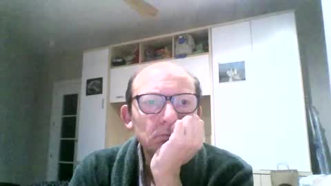 Snapshot of serrano49 chatting on 10, 10, 2025 serrano49 online show from 10, 10, 2025