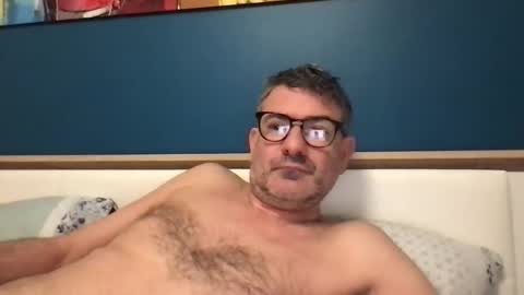 sesamechris92 online show from 28, 2, 2025