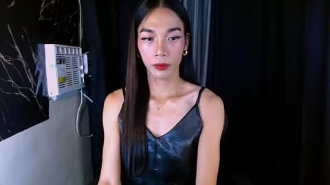 sessy_fuckerxx online show from 30, 4, 2026