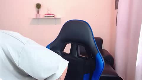 Snapshot of setthomas chatting on 1, 12, 2025 Thomas online show from 1, 12, 2025