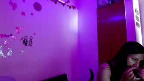 Snapshot of sex_addicts777 chatting on 27, 5, 2026 Ask us online show from 27, 5, 2026