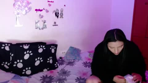 Snapshot of sex_addicts777 chatting on 4, 7, 2026 Ask us online show from 4, 7, 2026