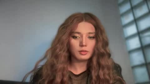 Hi im anne online show from 23, 11, 2025