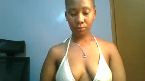 Snapshot of sexie_curvie chatting on 13, 2, 2025 Maggie online show from 13, 2, 2025