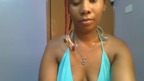 Snapshot of sexie_curvie chatting on 14, 2, 2025 Maggie online show from 14, 2, 2025