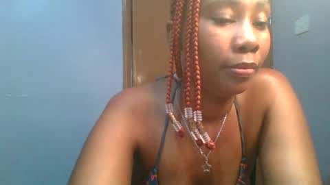 Snapshot of sexie_curvie chatting on 16, 2, 2025 Maggie online show from 16, 2, 2025