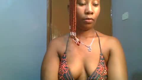 Snapshot of sexie_curvie chatting on 16, 2, 2025 Maggie online show from 16, 2, 2025