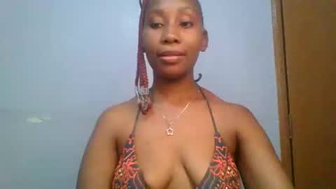 Snapshot of sexie_curvie chatting on 19, 2, 2025 Maggie online show from 19, 2, 2025