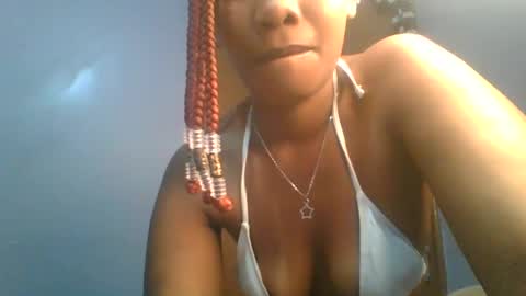 Snapshot of sexie_curvie chatting on 20, 2, 2025 Maggie online show from 20, 2, 2025