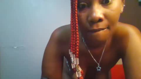Snapshot of sexie_curvie chatting on 26, 2, 2025 Maggie online show from 26, 2, 2025