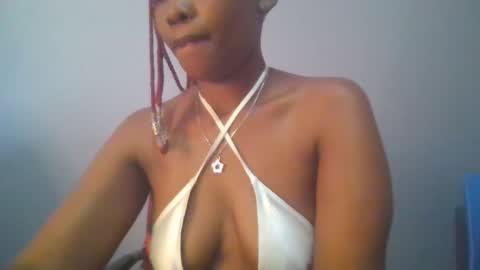 Snapshot of sexie_curvie chatting on 9, 3, 2025 Maggie online show from 9, 3, 2025