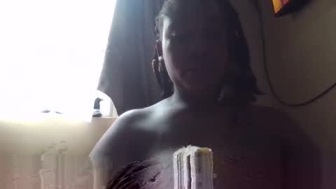 Snapshot of sexie_curvie chatting on 26, 10, 2025 Maggie online show from 26, 10, 2025