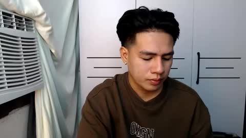 Snapshot of sexloversxxxx chatting on 4, 11, 2025 HI I AM JAMESPLEASE LET ME DO SOME HOT SHOWS FOR YOU HERE FOR MY SCHOOL AND FOR MY FAMILY online show from 4, 11, 2025