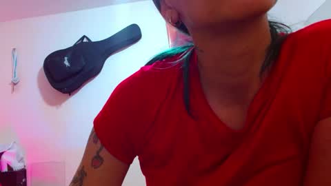 Snapshot of sexmilkdirty chatting on 8, 1, 2025 sexmilkdirty online show from 8, 1, 2025