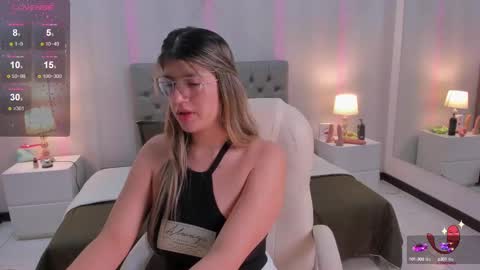 Snapshot of sexmilla_ chatting on 4, 3, 2025 My name is sexmilla Dont forget to follow me online show from 4, 3, 2025