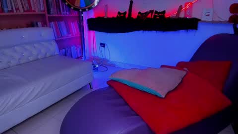 April   18 year and ROSS dick 20cm online show from 1, 7, 2026