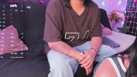 Snapshot of sextape_couple chatting on 4, 2, 2025 Ask me  online show from 4, 2, 2025