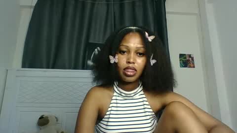 Snapshot of sexttiana_ebony chatting on 29, 10, 2025 sexttiana_ebony online show from 29, 10, 2025