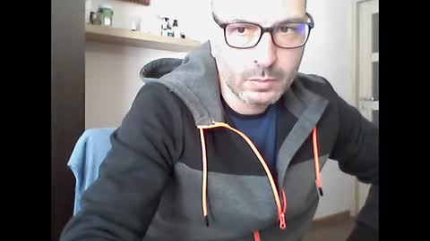 Snapshot of sexualman1900 chatting on 5, 3, 2025 sexualman1900 online show from 5, 3, 2025