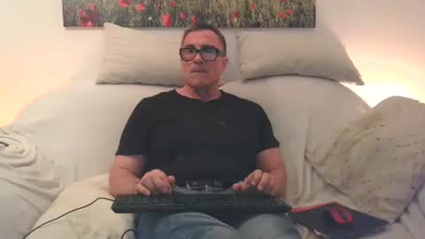 Snapshot of sexurbation chatting on 15, 4, 2026 Sexurbation online show from 15, 4, 2026