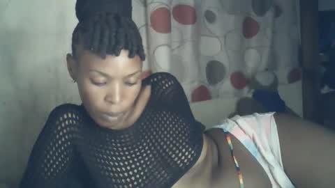 Snapshot of sexxy_curvy23 chatting on 1, 2, 2026 sexxy_curvy23 online show from 1, 2, 2026