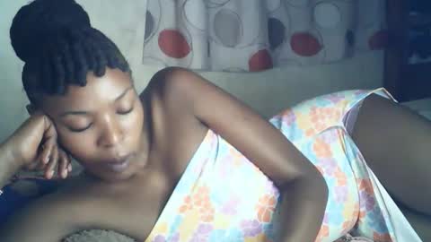 Snapshot of sexxy_curvy23 chatting on 4, 2, 2026 sexxy_curvy23 online show from 4, 2, 2026