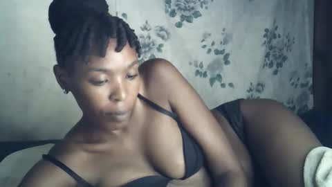 Snapshot of sexxy_curvy23 chatting on 28, 2, 2026 sexxy_curvy23 online show from 28, 2, 2026