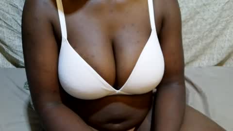 Snapshot of sexxy_maya1 chatting on 23, 6, 2026 sexxy_maya1 online show from 23, 6, 2026