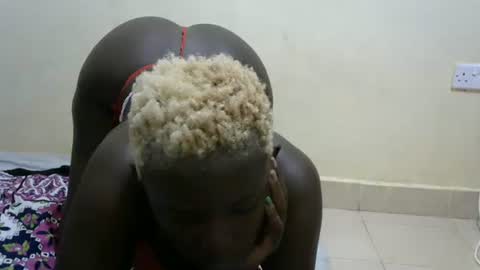 Snapshot of sexxy_triza chatting on 17, 10, 2025 triza online show from 17, 10, 2025