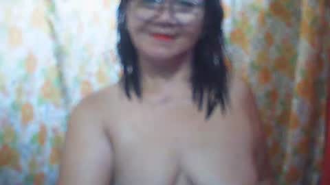 Snapshot of sexxyicee69 chatting on 13, 4, 2026 misslovely j online show from 13, 4, 2026