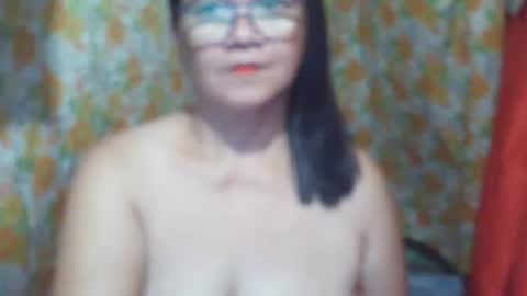Snapshot of sexxyicee69 chatting on 18, 4, 2026 misslovely j online show from 18, 4, 2026