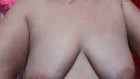 Snapshot of sexxyicee69 chatting on 12, 5, 2026 misslovely j online show from 12, 5, 2026