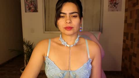  Angie   online show from 15, 1, 2025