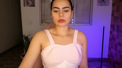  Angie   online show from 17, 2, 2025