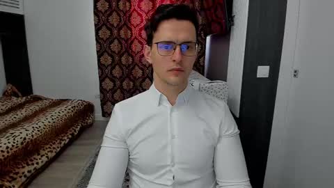 Snapshot of sexxymuscles4u chatting on 12, 3, 2025 Sexxymuscles4U online show from 12, 3, 2025