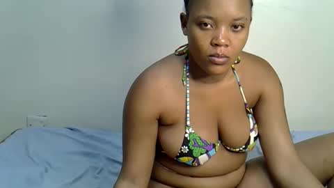Snapshot of sexxythea_ chatting on 9, 10, 2025 sexxythea_ online show from 9, 10, 2025