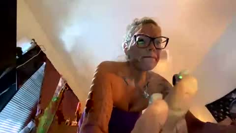sexy4uenvy online show from 18, 7, 2026