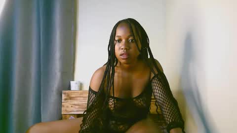 Snapshot of sexy_ariana_2 chatting on 13, 12, 2025 Ariana online show from 13, 12, 2025