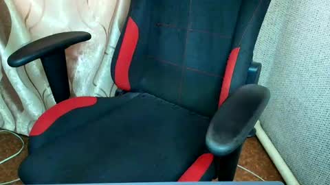 Jessica  Face only in pvt or in snapchat Dont ask more.... online show from 18, 11, 2025