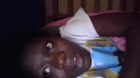 sexy_butty01 online show from 17, 12, 2025