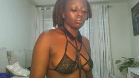Snapshot of sexy_candia chatting on 29, 4, 2026 Stacy online show from 29, 4, 2026