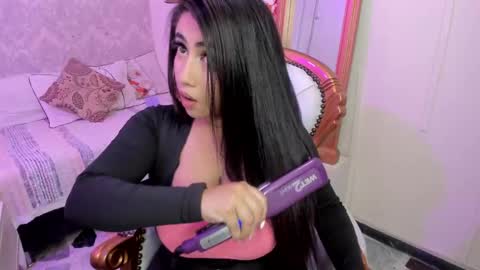  C R I S T A L  online show from 4, 3, 2025