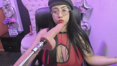 Snapshot of sexy_cristall chatting on 13, 5, 2026 C R I S T A L online show from 13, 5, 2026