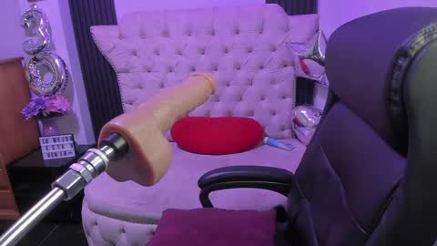 Snapshot of sexy_cristall chatting on 16, 5, 2026 C R I S T A L online show from 16, 5, 2026